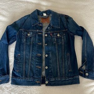 Womens oversized XS levis jacket